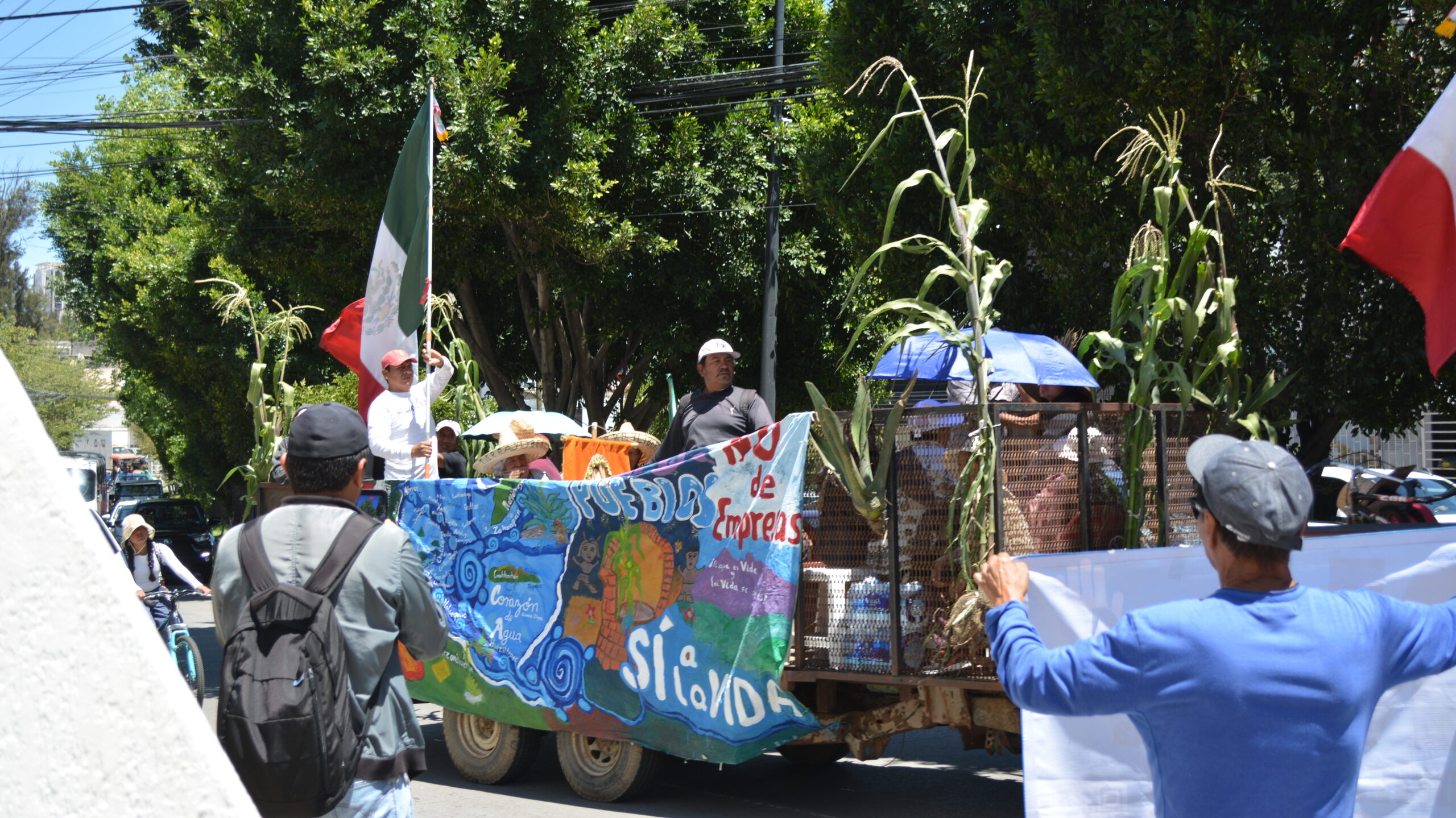 Pueblos se manifiestan contra CONAGUA